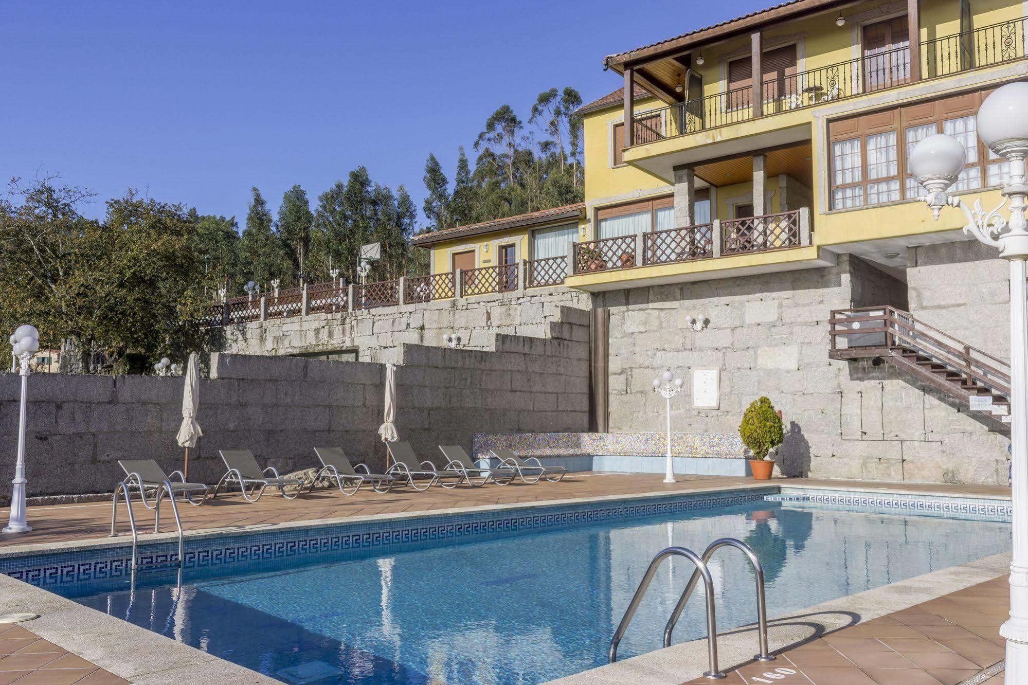 Casa Antiga Do Monte Guest House Lestrove ภายนอก รูปภาพ